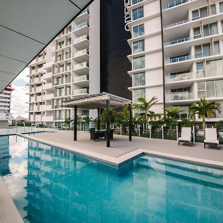 Empire Apartment Hotel Rockhampton Bagian luar foto