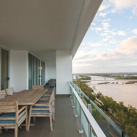 Empire Apartment Hotel Rockhampton Bagian luar foto
