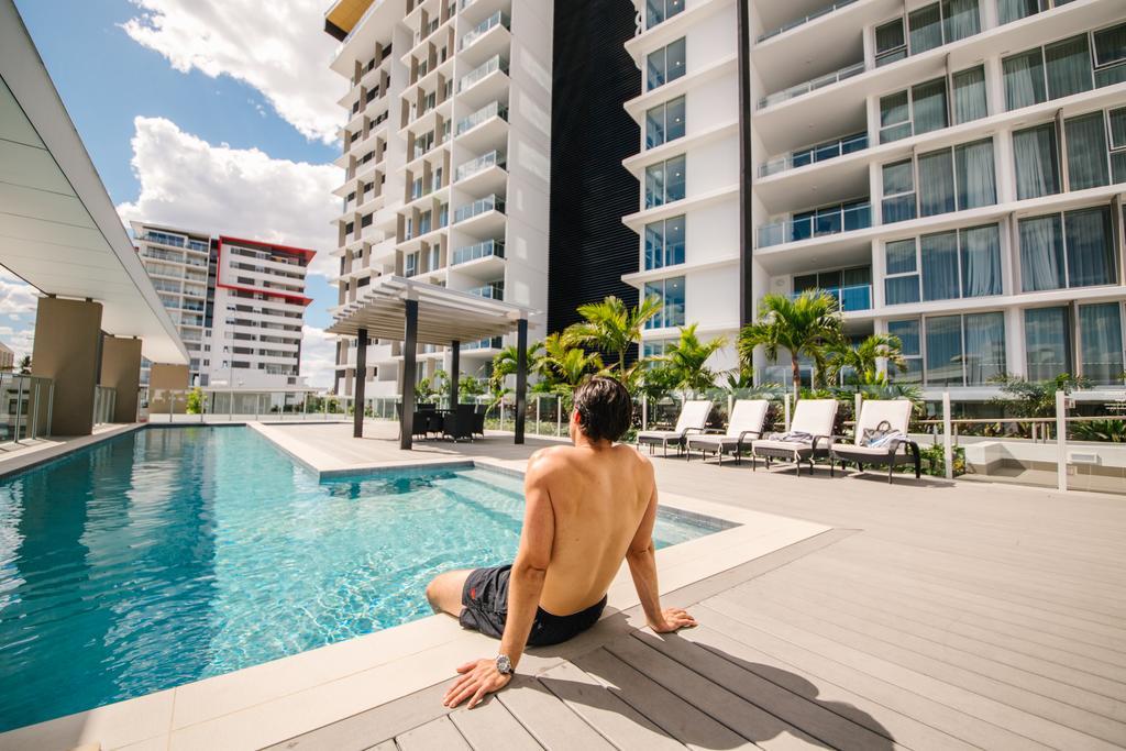 Empire Apartment Hotel Rockhampton Bagian luar foto