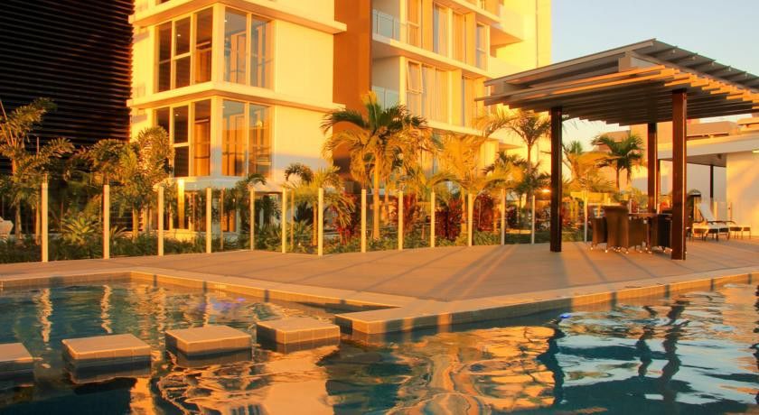 Empire Apartment Hotel Rockhampton Bagian luar foto