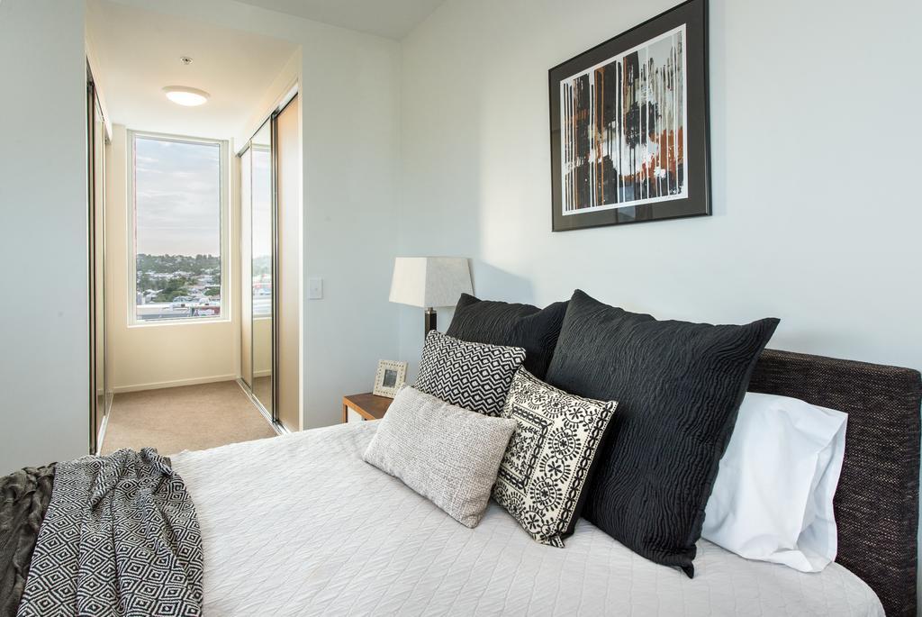 Empire Apartment Hotel Rockhampton Bagian luar foto