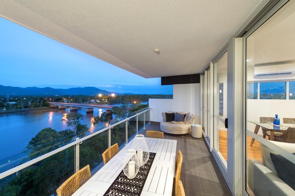 Empire Apartment Hotel Rockhampton Bagian luar foto