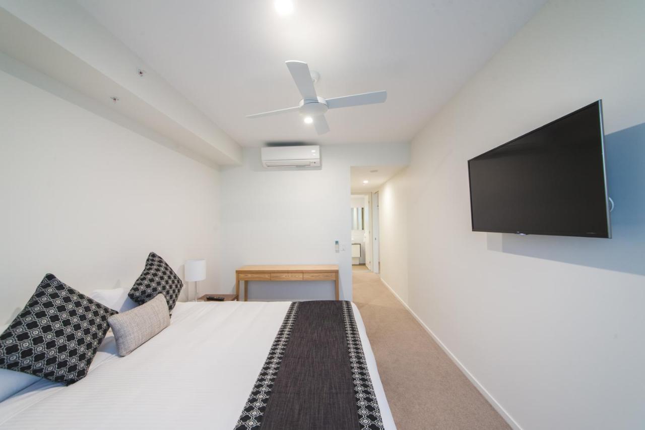Empire Apartment Hotel Rockhampton Bagian luar foto